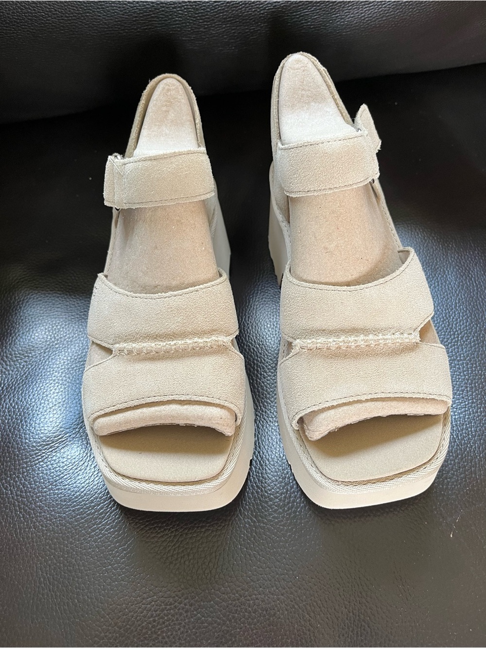 Ugg suede sandals NWT